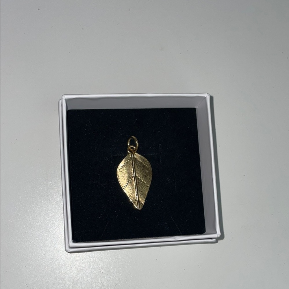 Vintage Gold Leaf Pendant